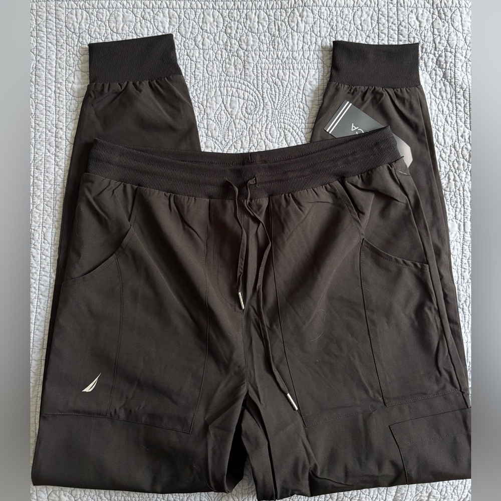 NWT Nautica Scrub joggers - medium tall